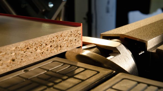 Агрегат для фрезерования по пласти толщиной до 15 мм Агрегат для фрезерования по пласти толщиной до 15 мм